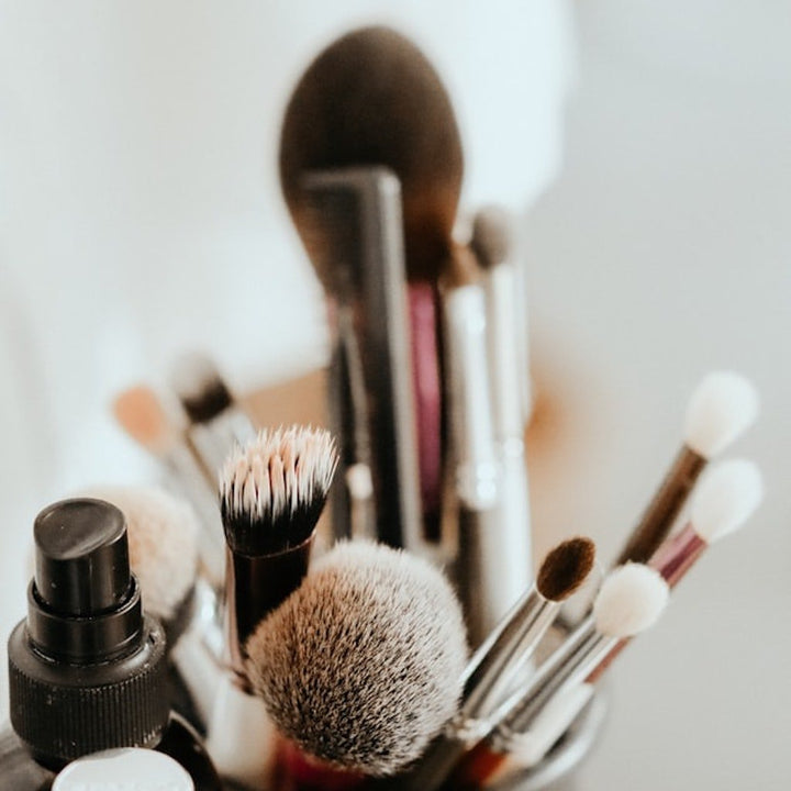 What Are Basic Makeup Steps  And Makeup Brushes