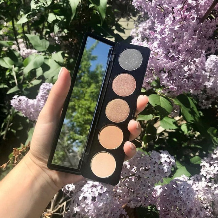 What is a good summer eyeshadow palette by Elizabeth Mott